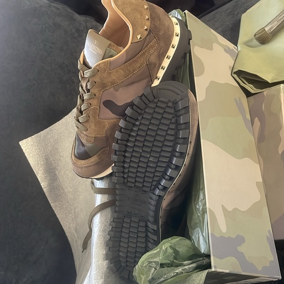 Beand New. - Picture 3 of 3